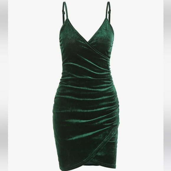 Dark green ruched velour cami dress - Picture 2 of 3